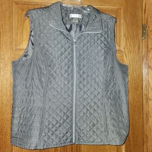 Christopher and Banks Lightweight Quilted Vest